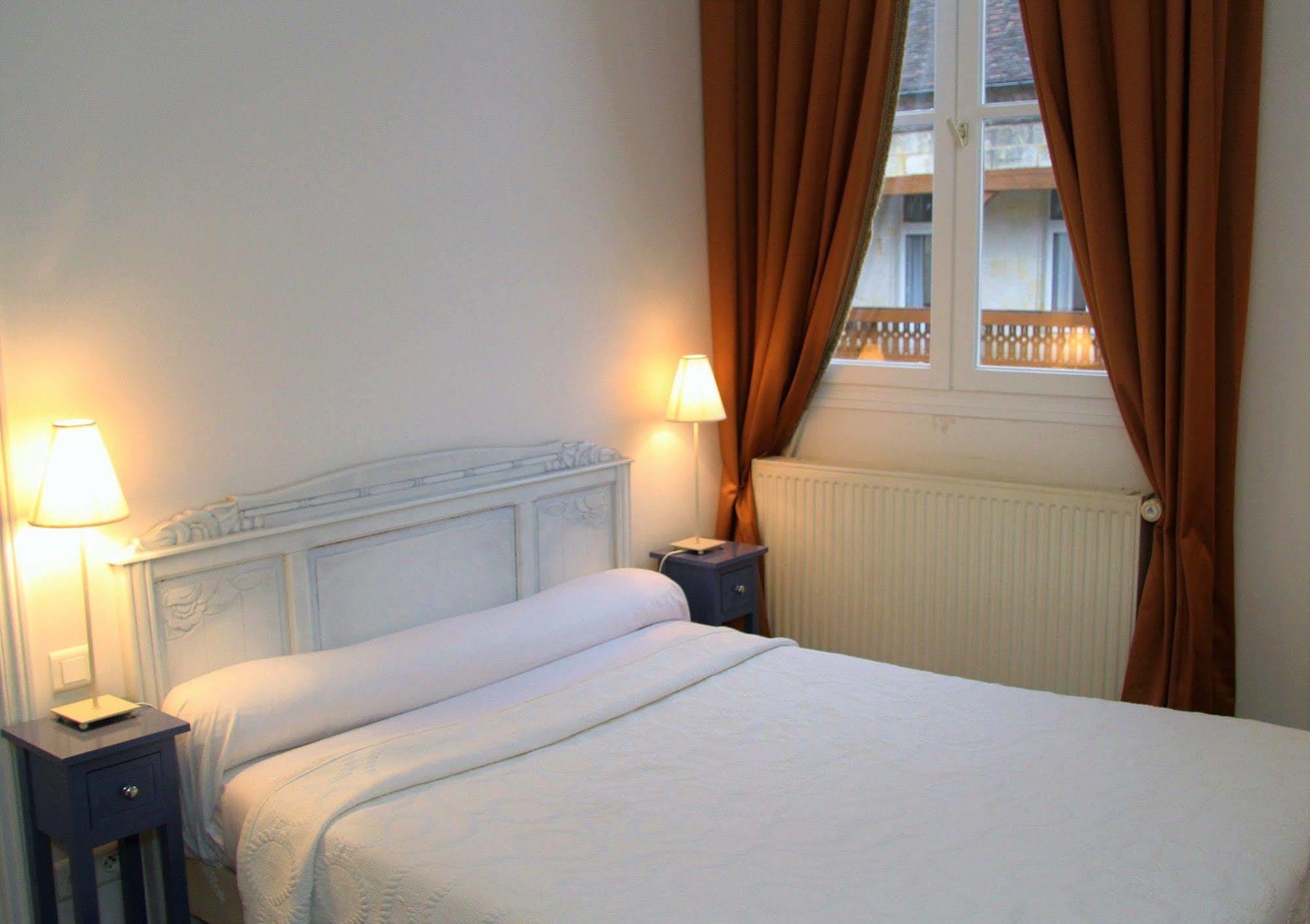 Hotel Le Regent Villers-Cotterêts Dış mekan fotoğraf
