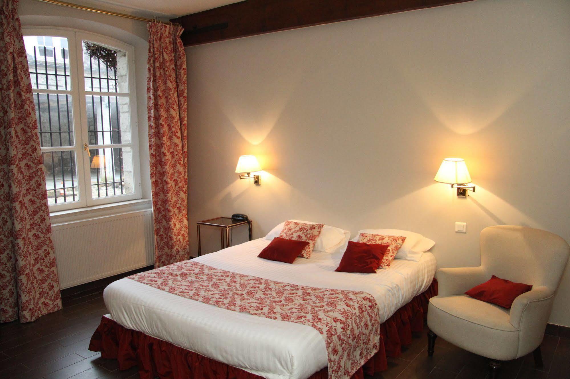 Hotel Le Regent Villers-Cotterêts Dış mekan fotoğraf