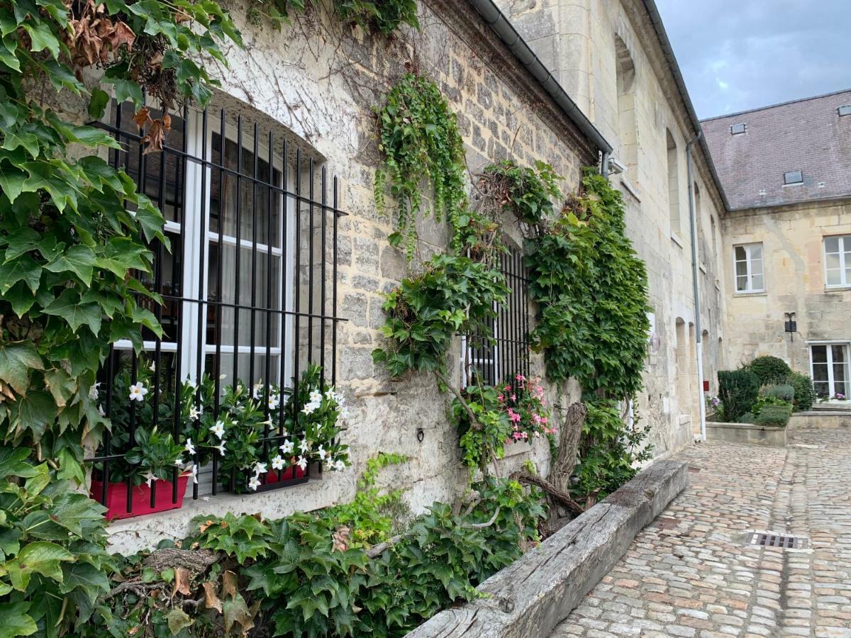 Hotel Le Regent Villers-Cotterêts Dış mekan fotoğraf