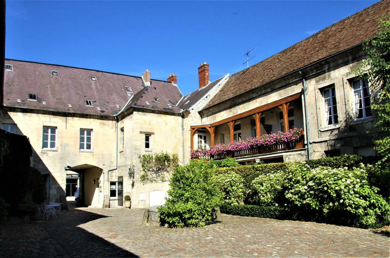 Hotel Le Regent Villers-Cotterêts Dış mekan fotoğraf