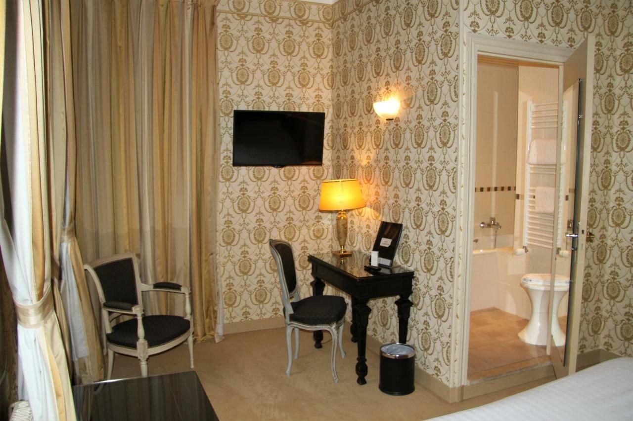 Hotel Le Regent Villers-Cotterêts Dış mekan fotoğraf