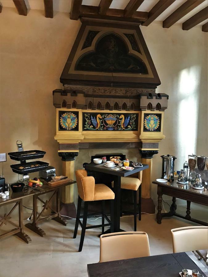Hotel Le Regent Villers-Cotterêts Dış mekan fotoğraf